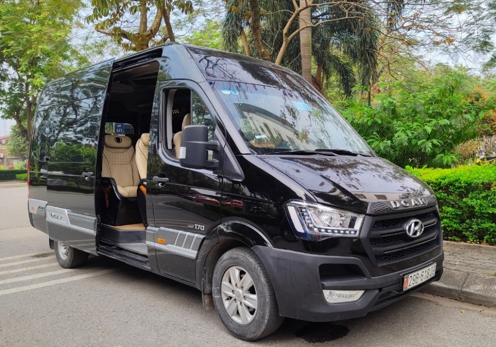 Car Rental HCMC: Flexible terms for every traveler