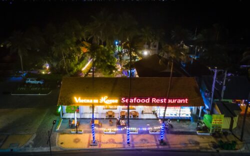 Nhà hàng vietnam home